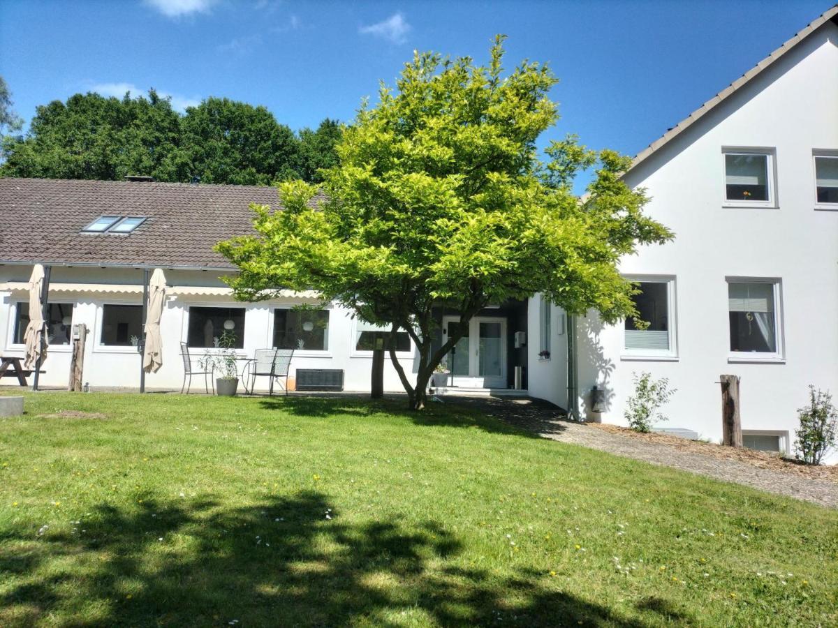Gaestehaus Falkenhof Westensee 外观 照片
